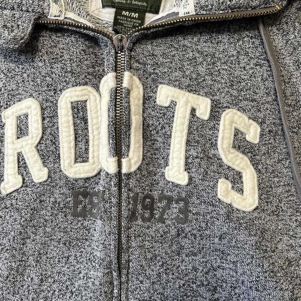 Roots Canada Womens Hooded Sweatshirt Size M Full Zip Gray Spellout Letters Y2K - Picture 4 of 15